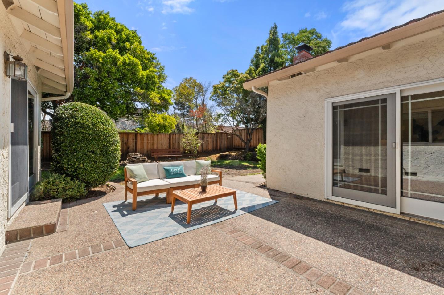 11108 Sutherland Avenue