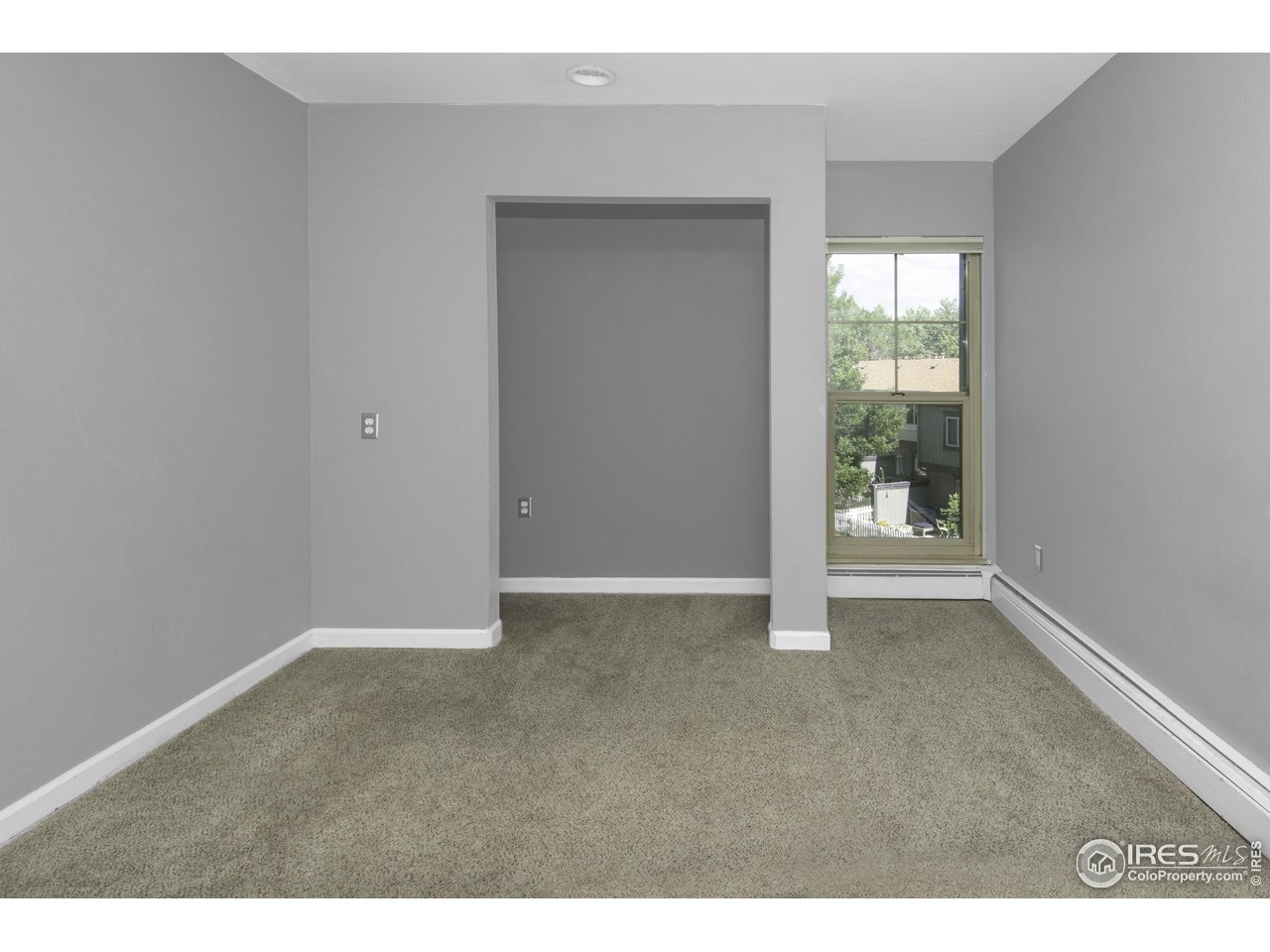 860 W Moorhead Cir 1-i