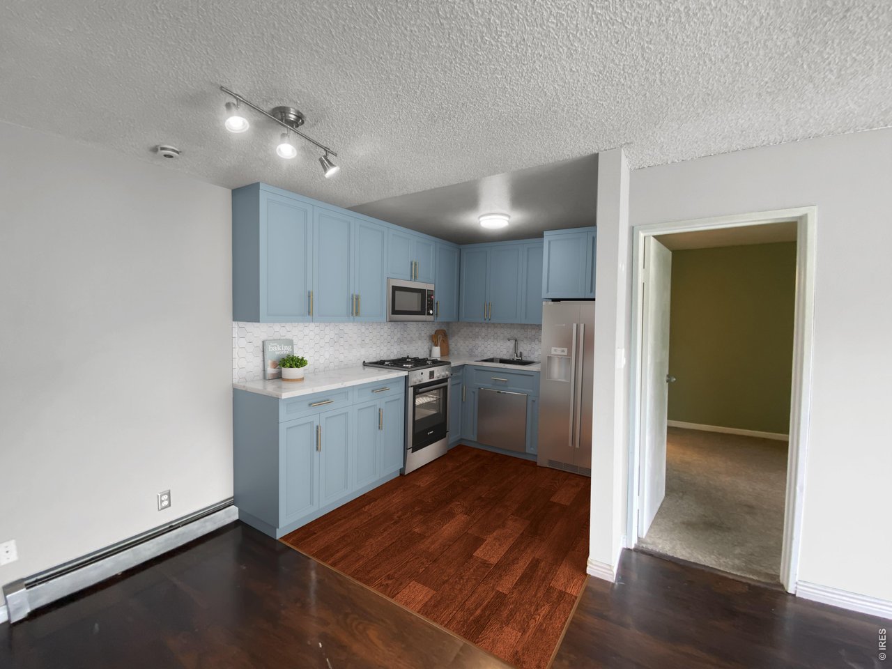 860 W Moorhead Cir 1-i