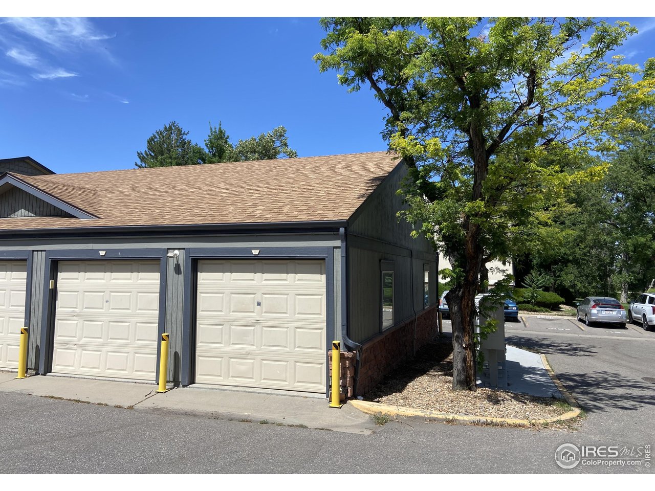860 W Moorhead Cir 1-i