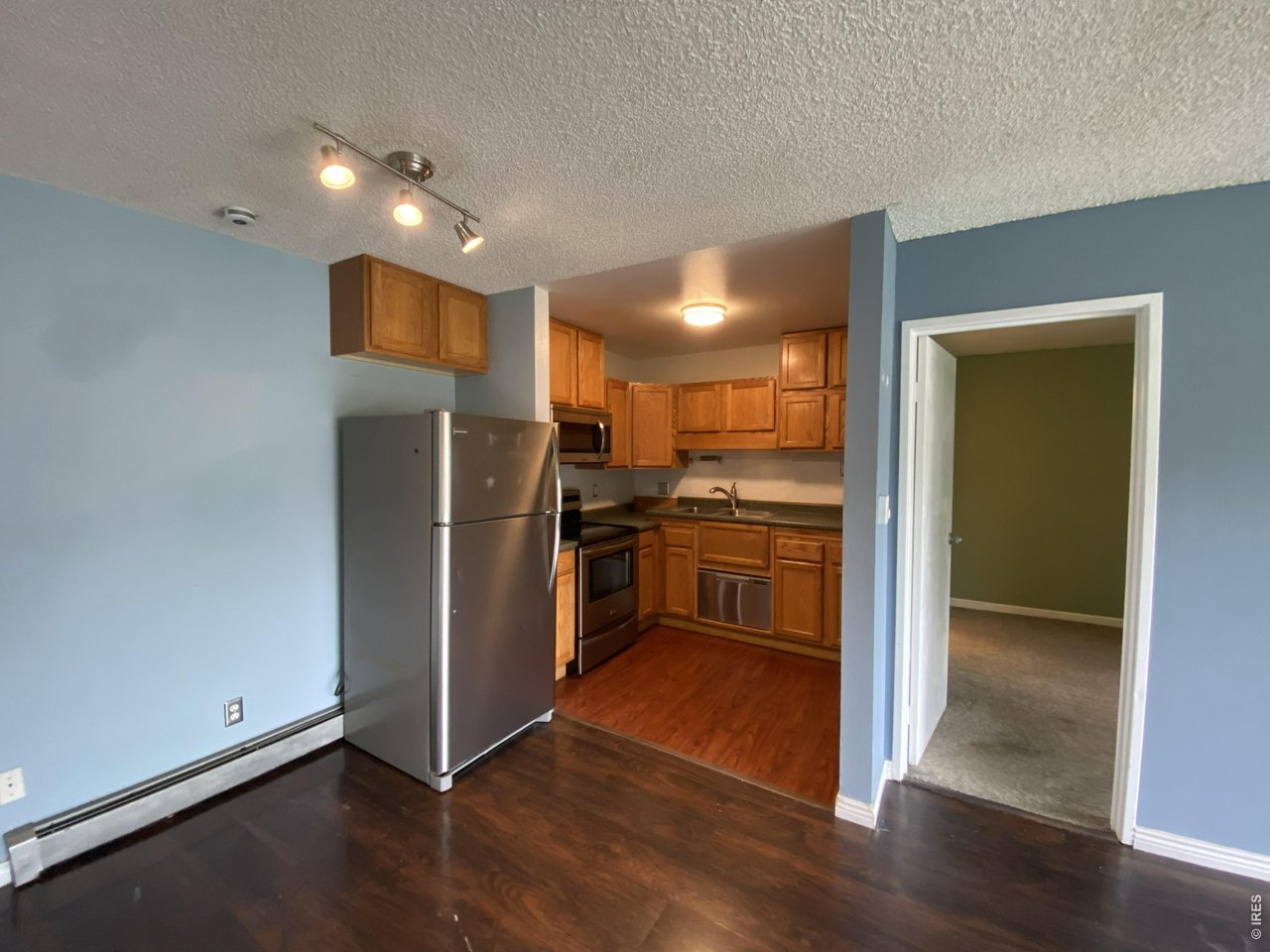 860 W Moorhead Cir 1-i