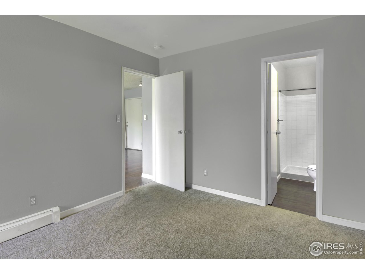 860 W Moorhead Cir 1-i