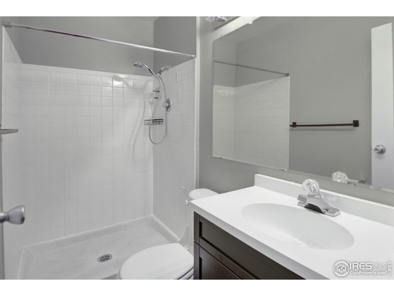 860 W Moorhead Cir 1-i