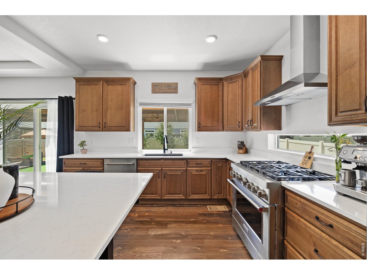 4372 Alderwood Dr