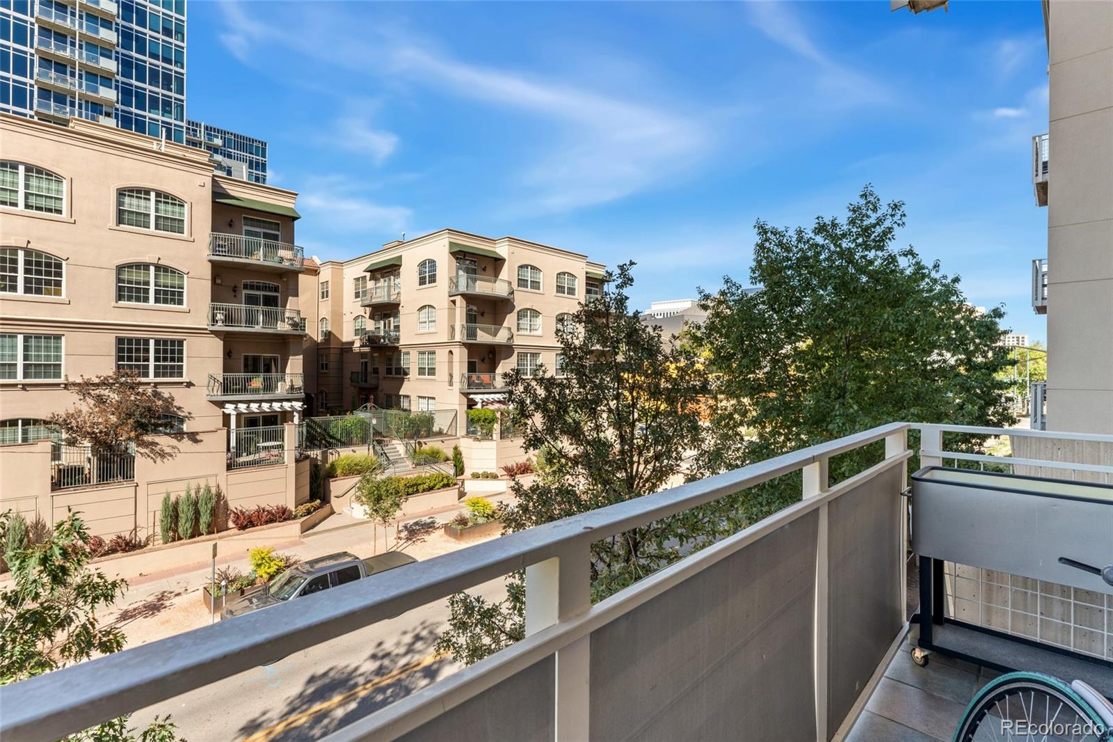 290 W 12th Avenue Unit: 303