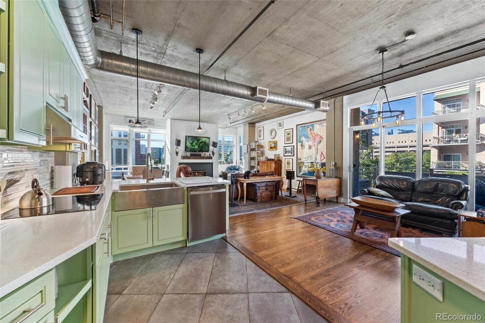 290 W 12th Avenue Unit: 303