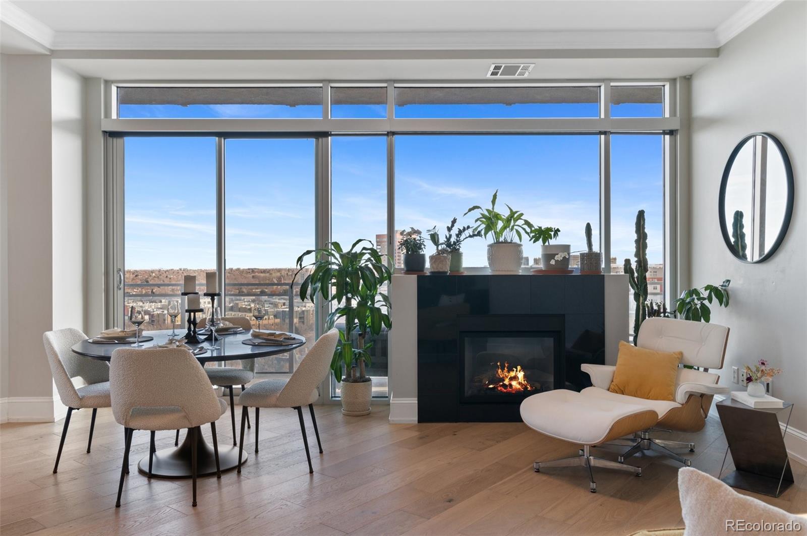 2001 Lincoln Street Unit: 1522