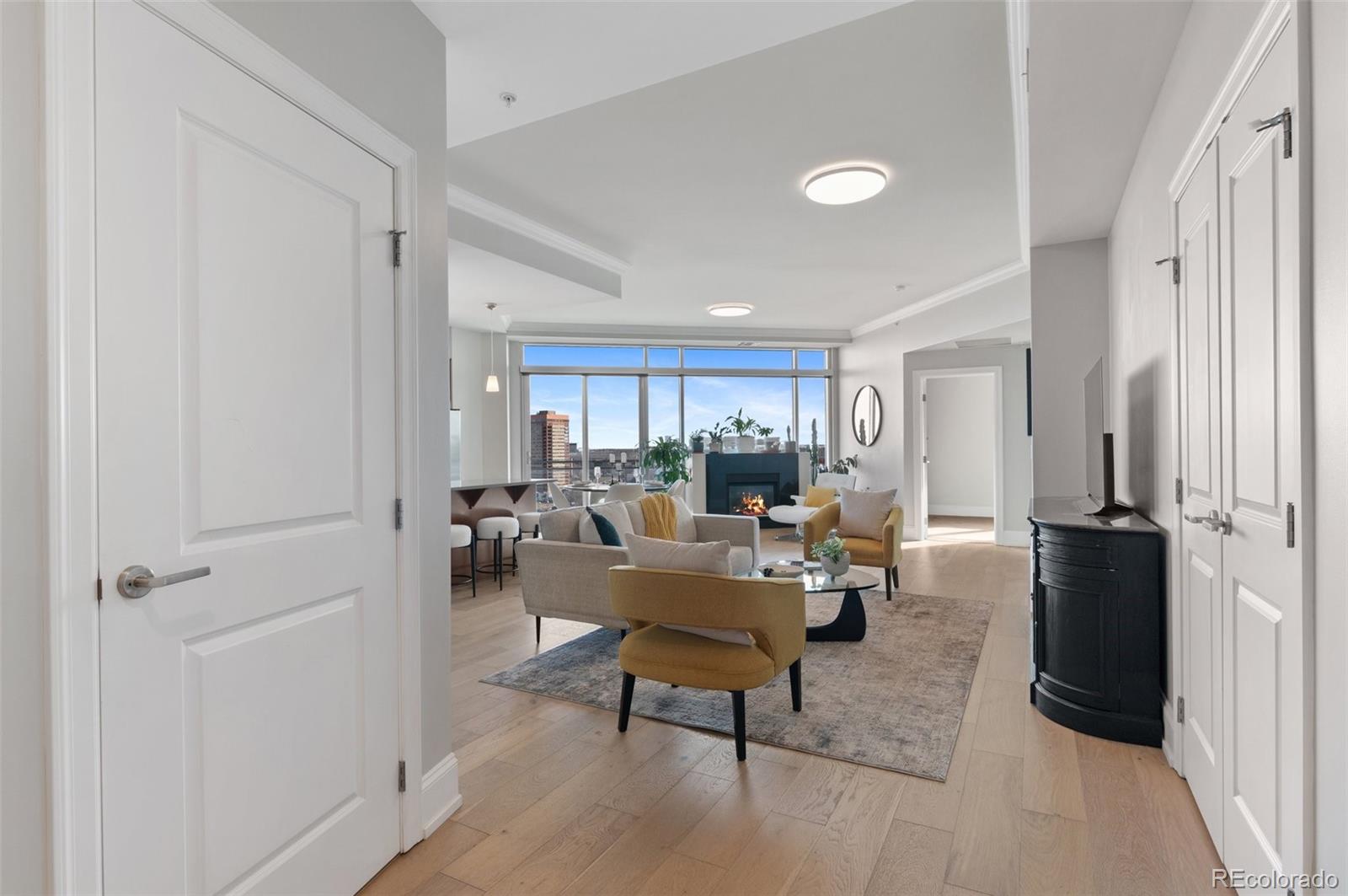 2001 Lincoln Street Unit: 1522