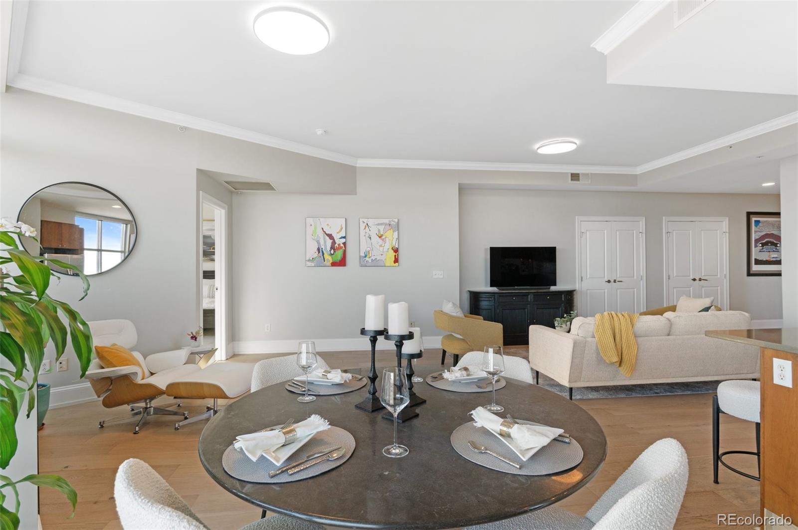 2001 Lincoln Street Unit: 1522