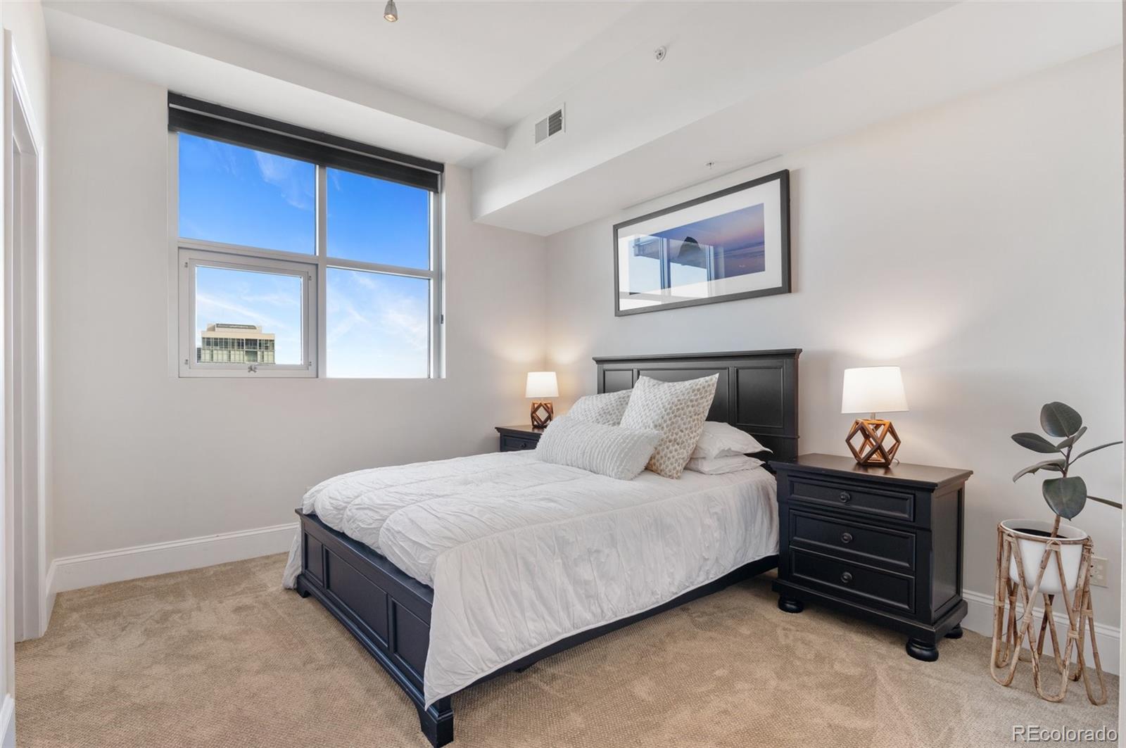 2001 Lincoln Street Unit: 1522