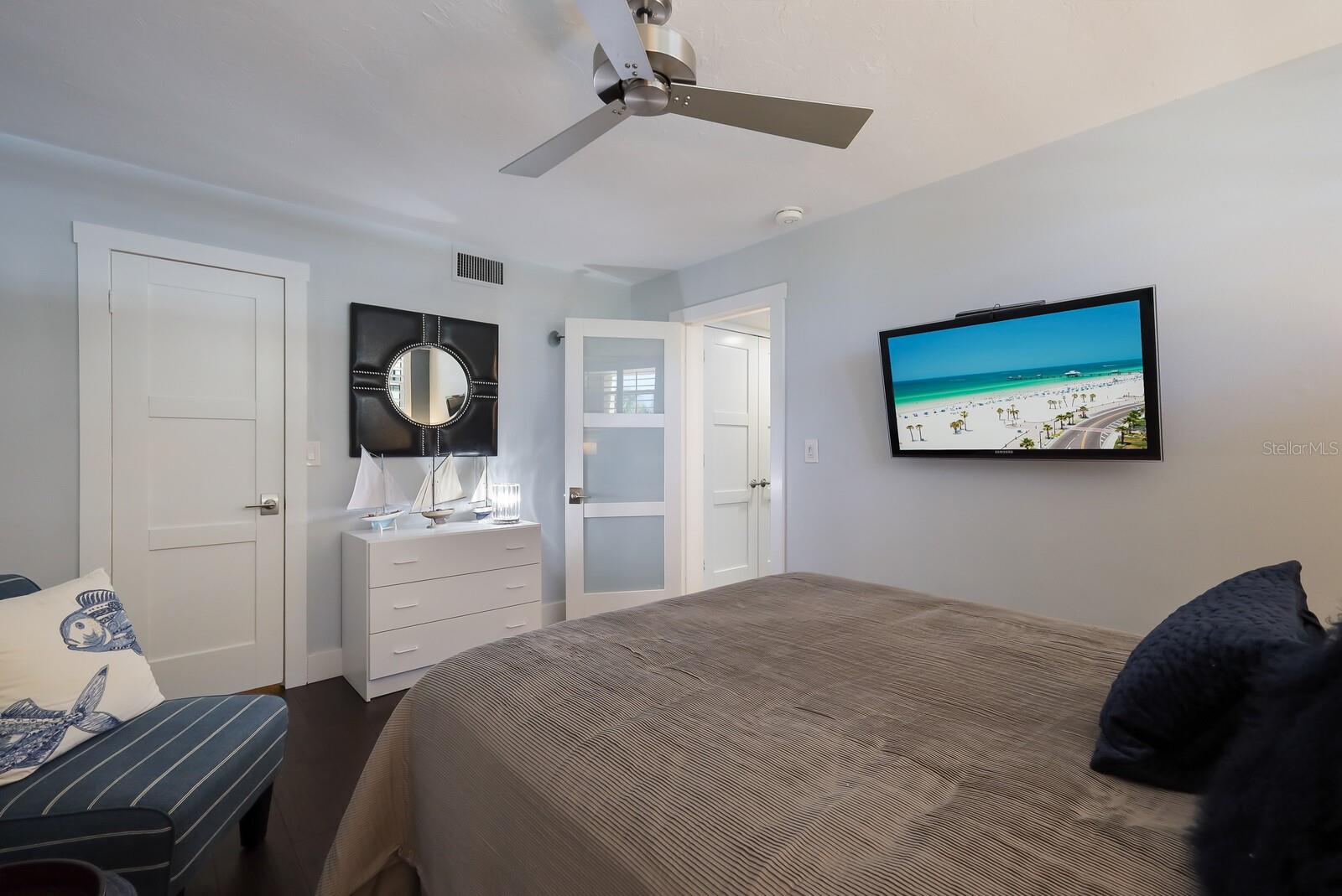 8750 MIDNIGHT PASS RD #103