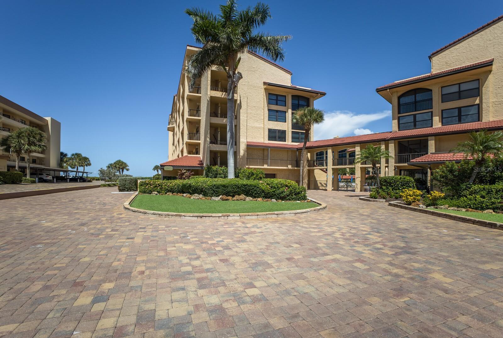 8750 MIDNIGHT PASS RD #103