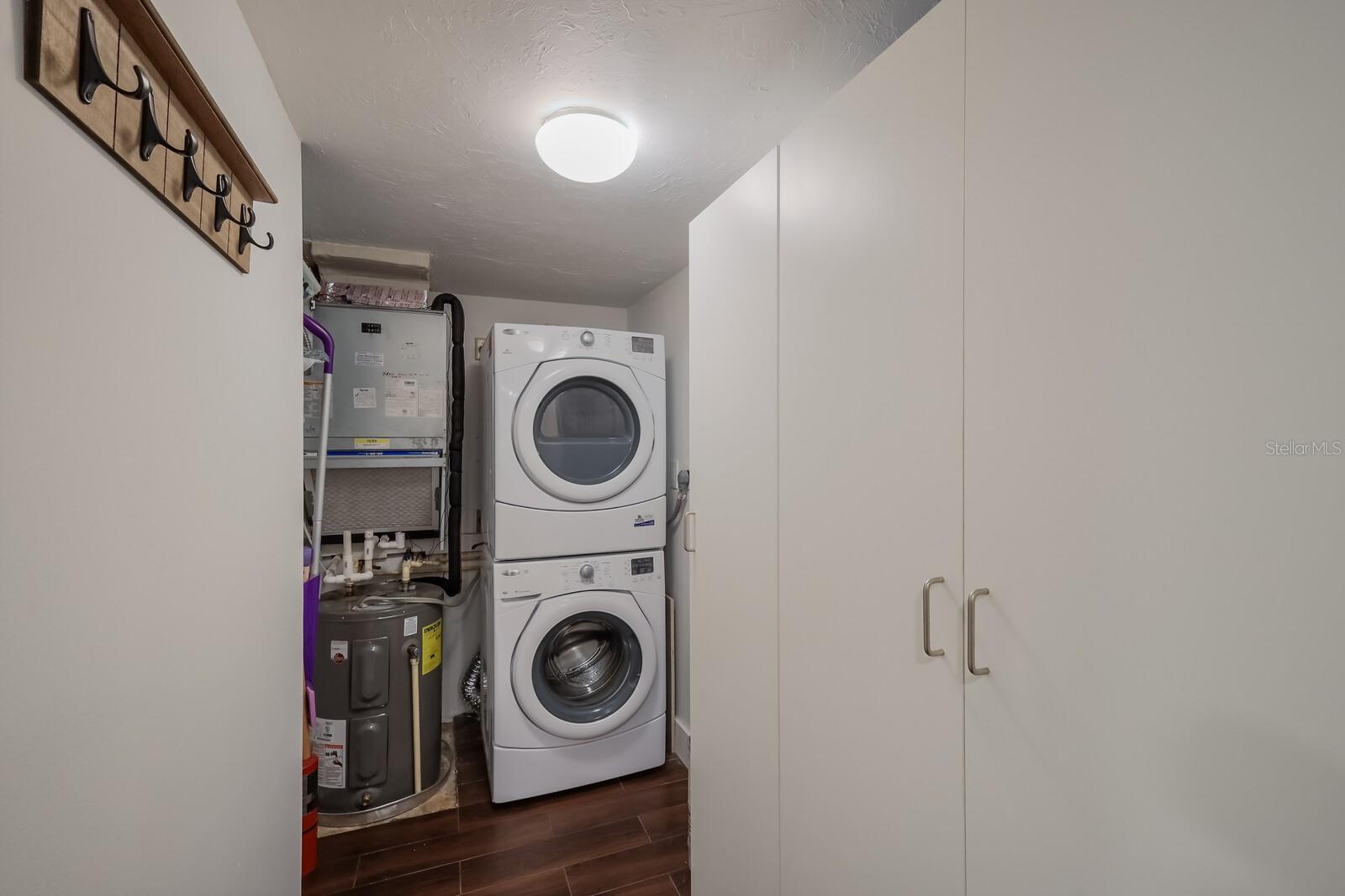 8750 MIDNIGHT PASS RD #103