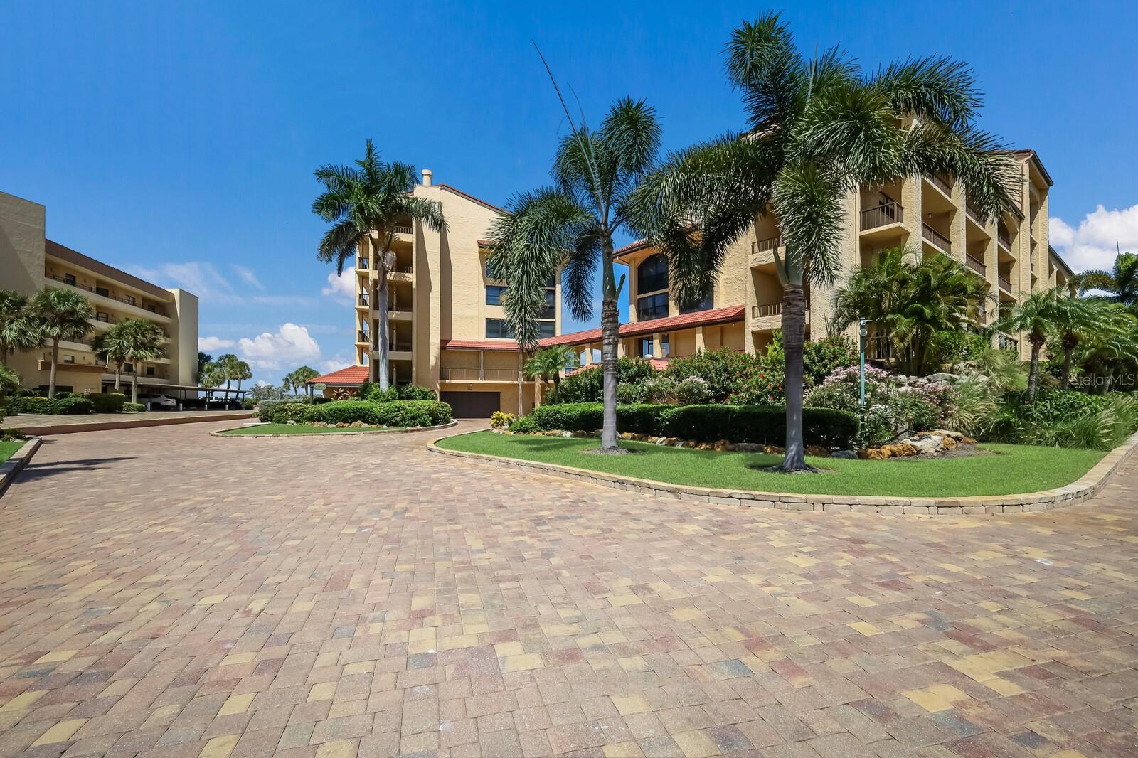 8750 MIDNIGHT PASS RD #103