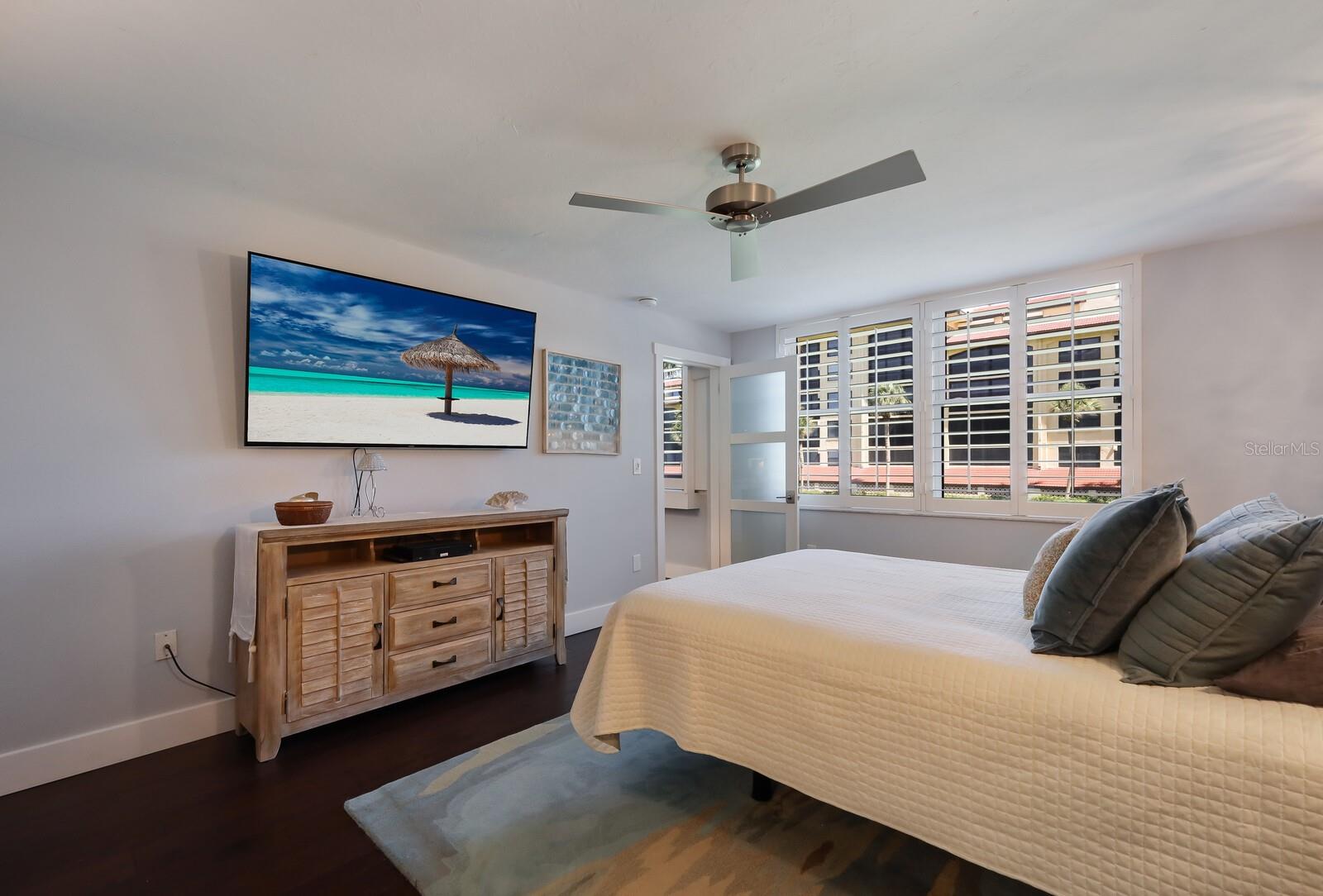 8750 MIDNIGHT PASS RD #103