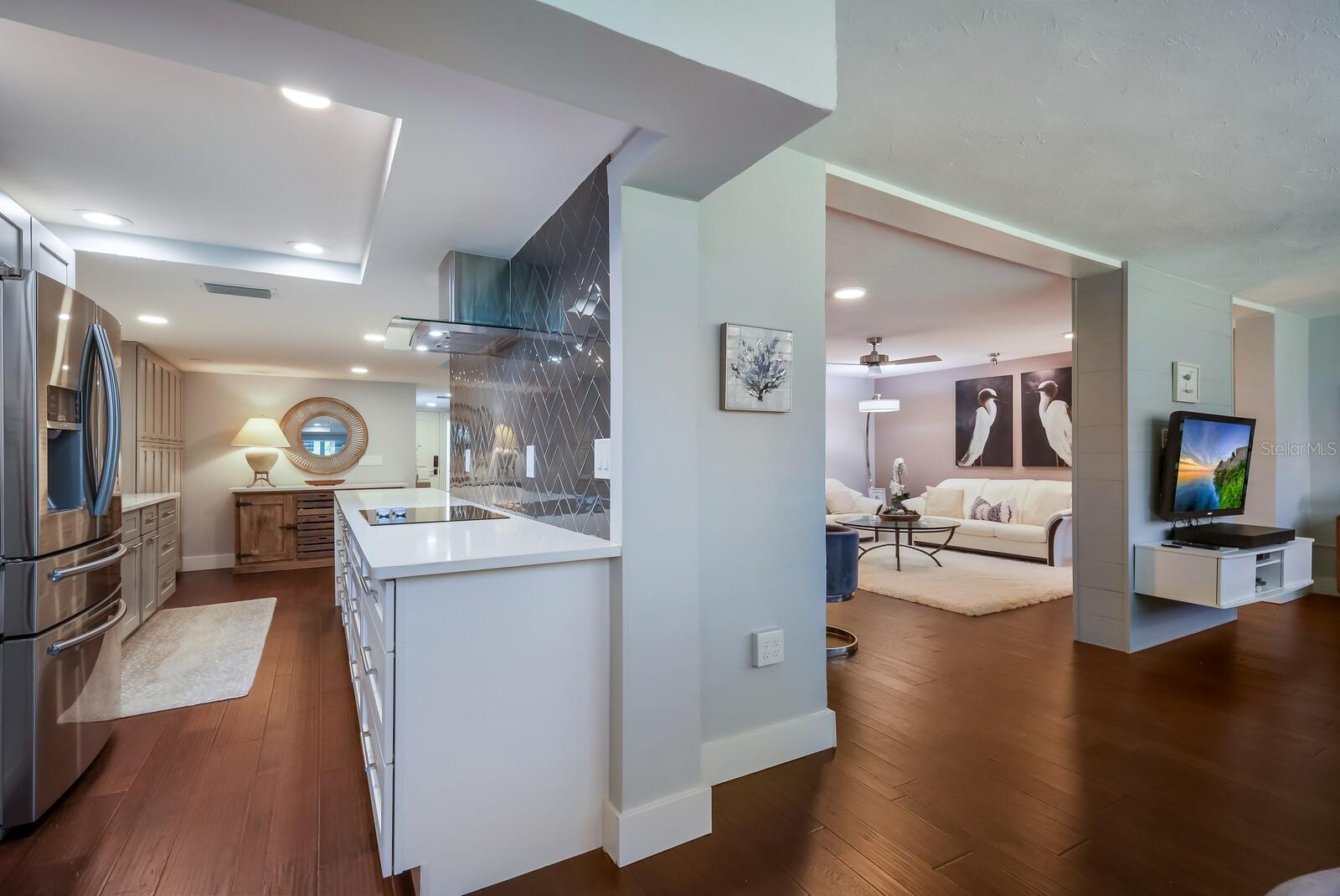 8750 MIDNIGHT PASS RD #103