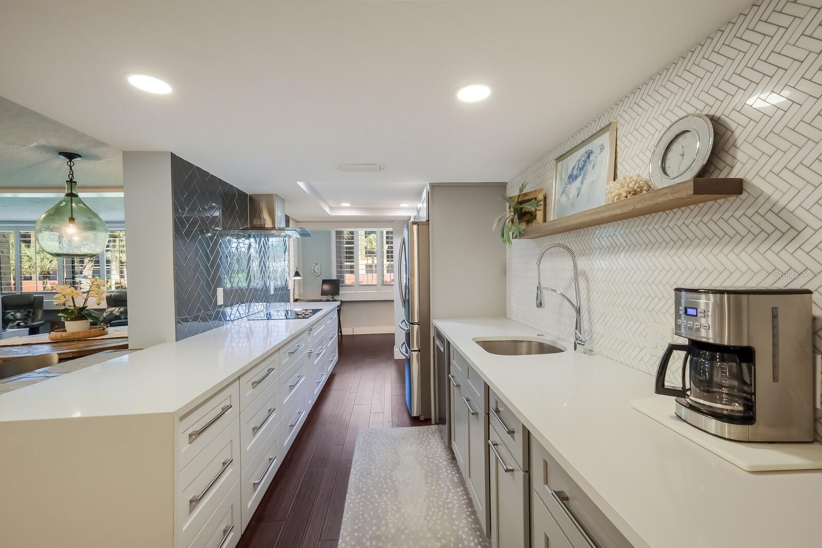 8750 MIDNIGHT PASS RD #103