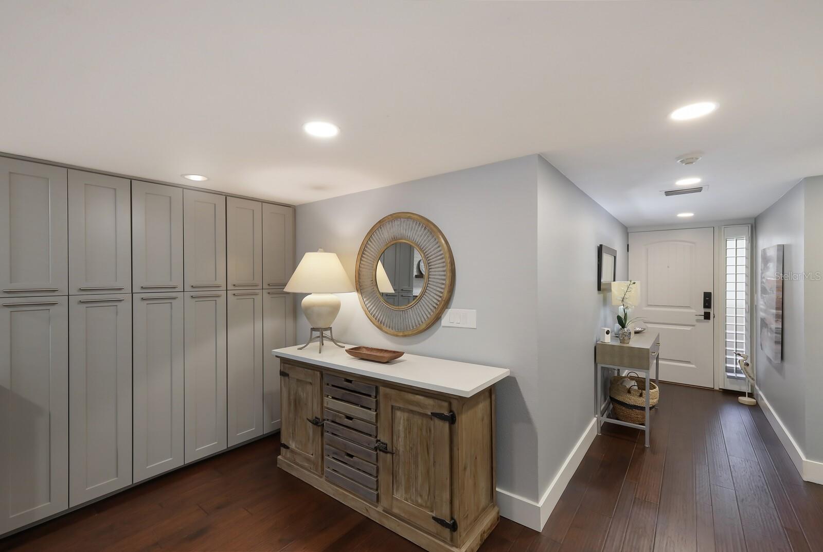 8750 MIDNIGHT PASS RD #103