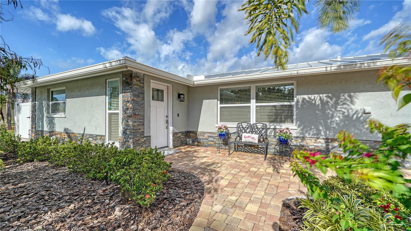 2513 CONSTITUTION BLVD