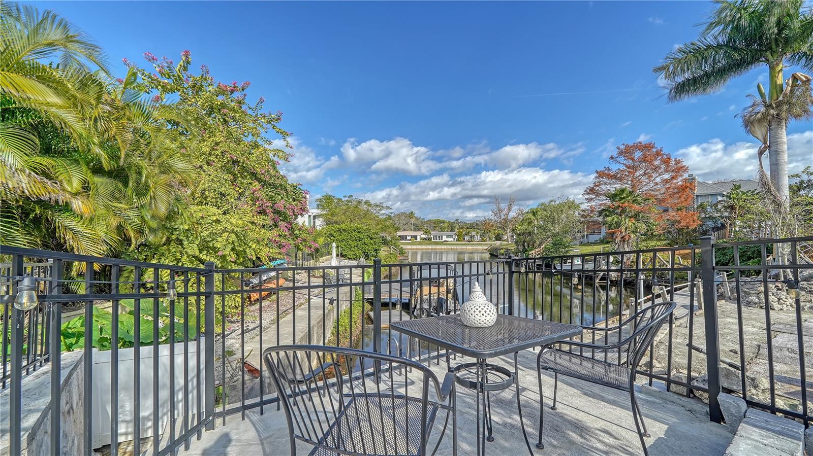 2513 CONSTITUTION BLVD