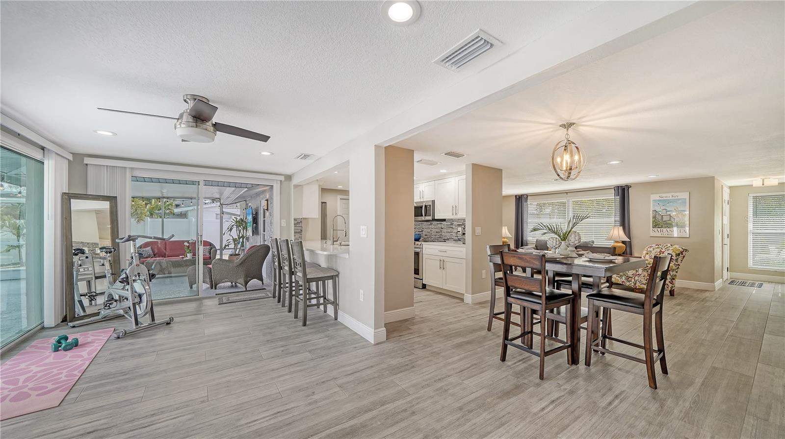 2513 CONSTITUTION BLVD