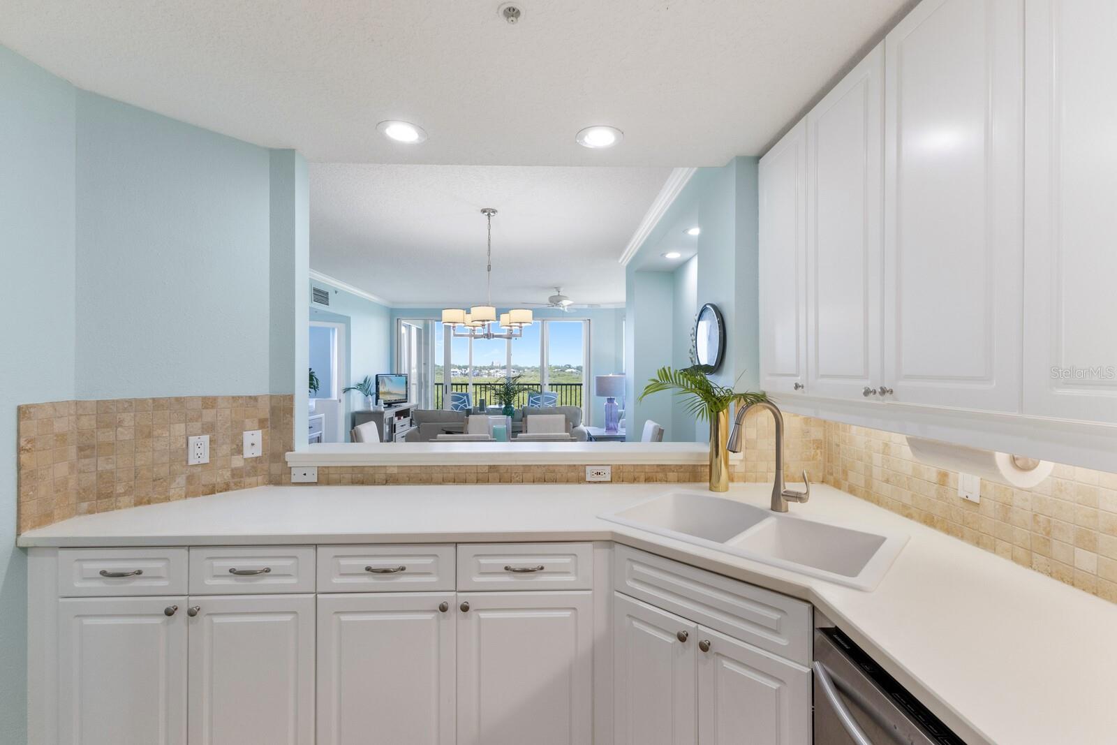 5420 EAGLES POINT CIR #304