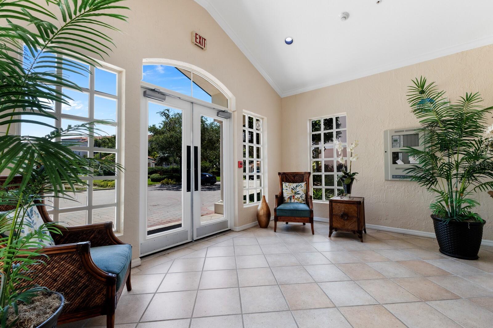 5420 EAGLES POINT CIR #304