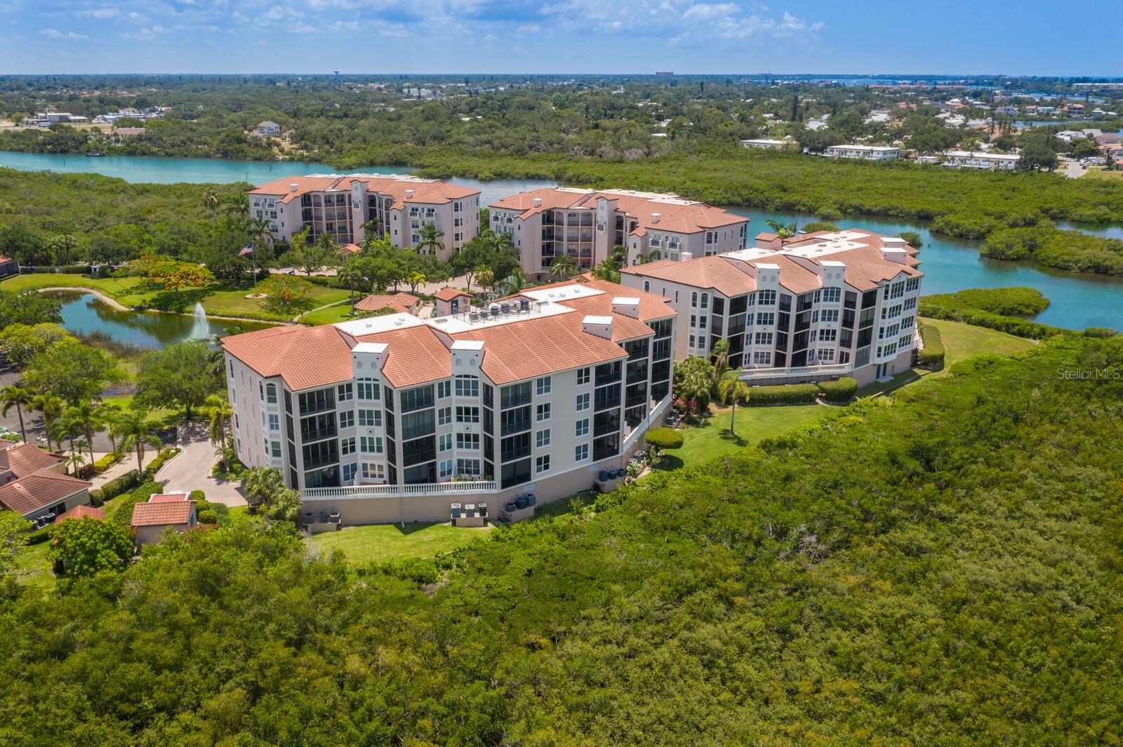 5420 EAGLES POINT CIR #304