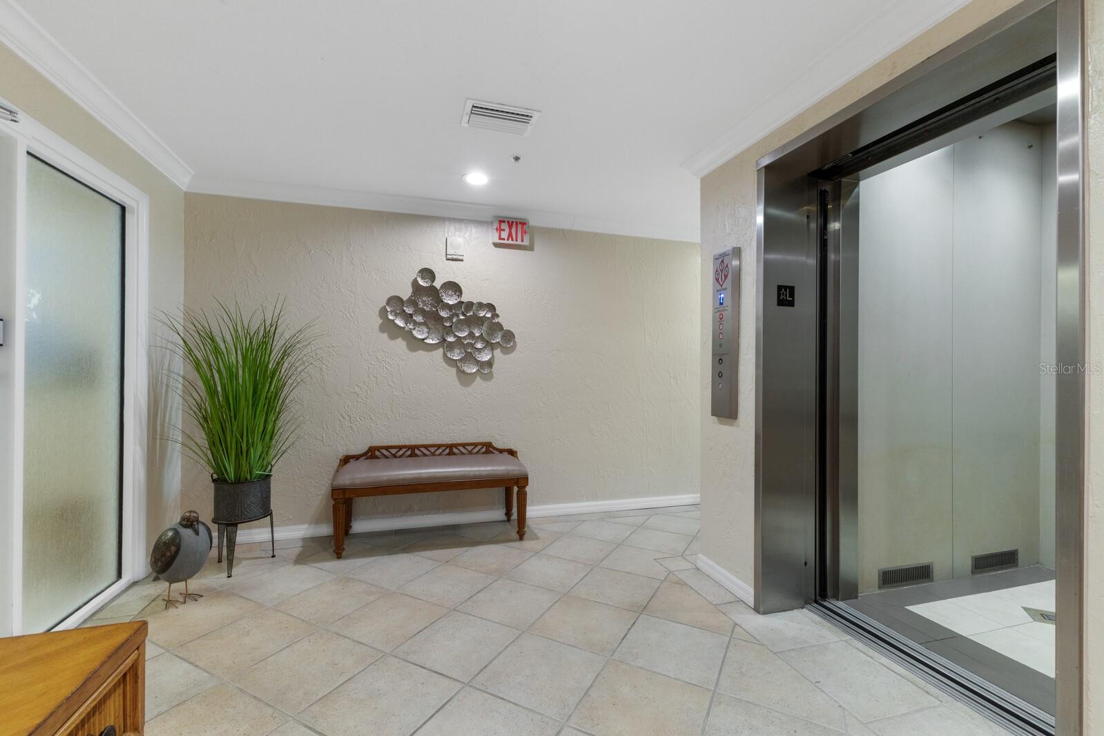 5420 EAGLES POINT CIR #304