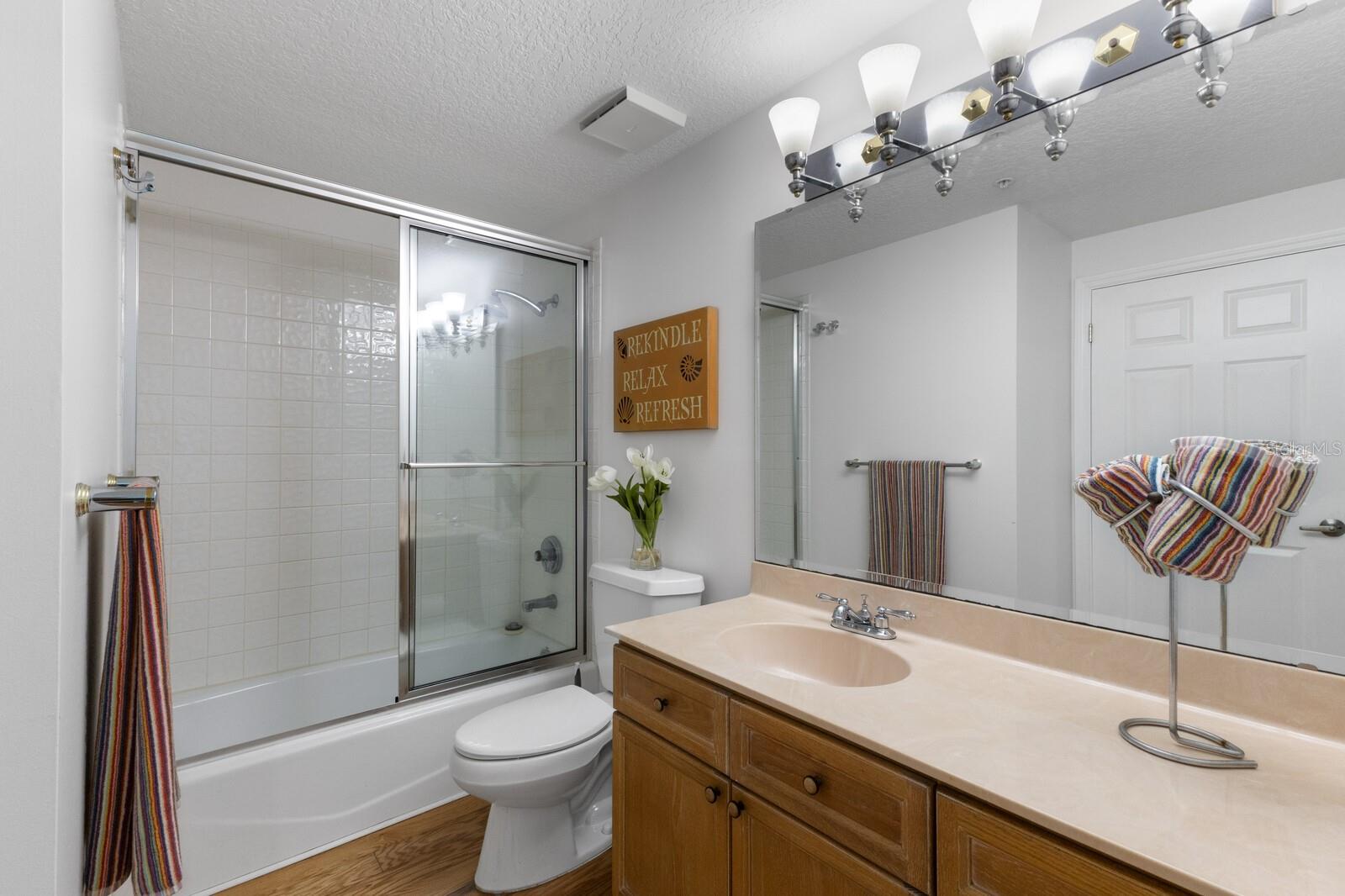 5420 EAGLES POINT CIR #304