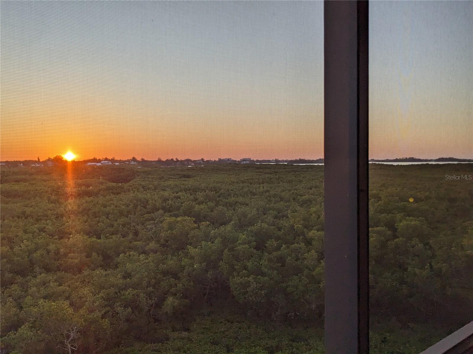 5420 EAGLES POINT CIR #304