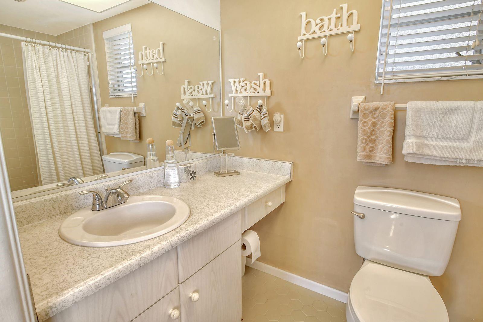 3267 SUFFOLK LN #519