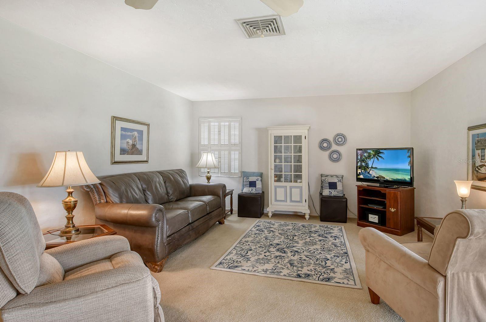 3267 SUFFOLK LN #519