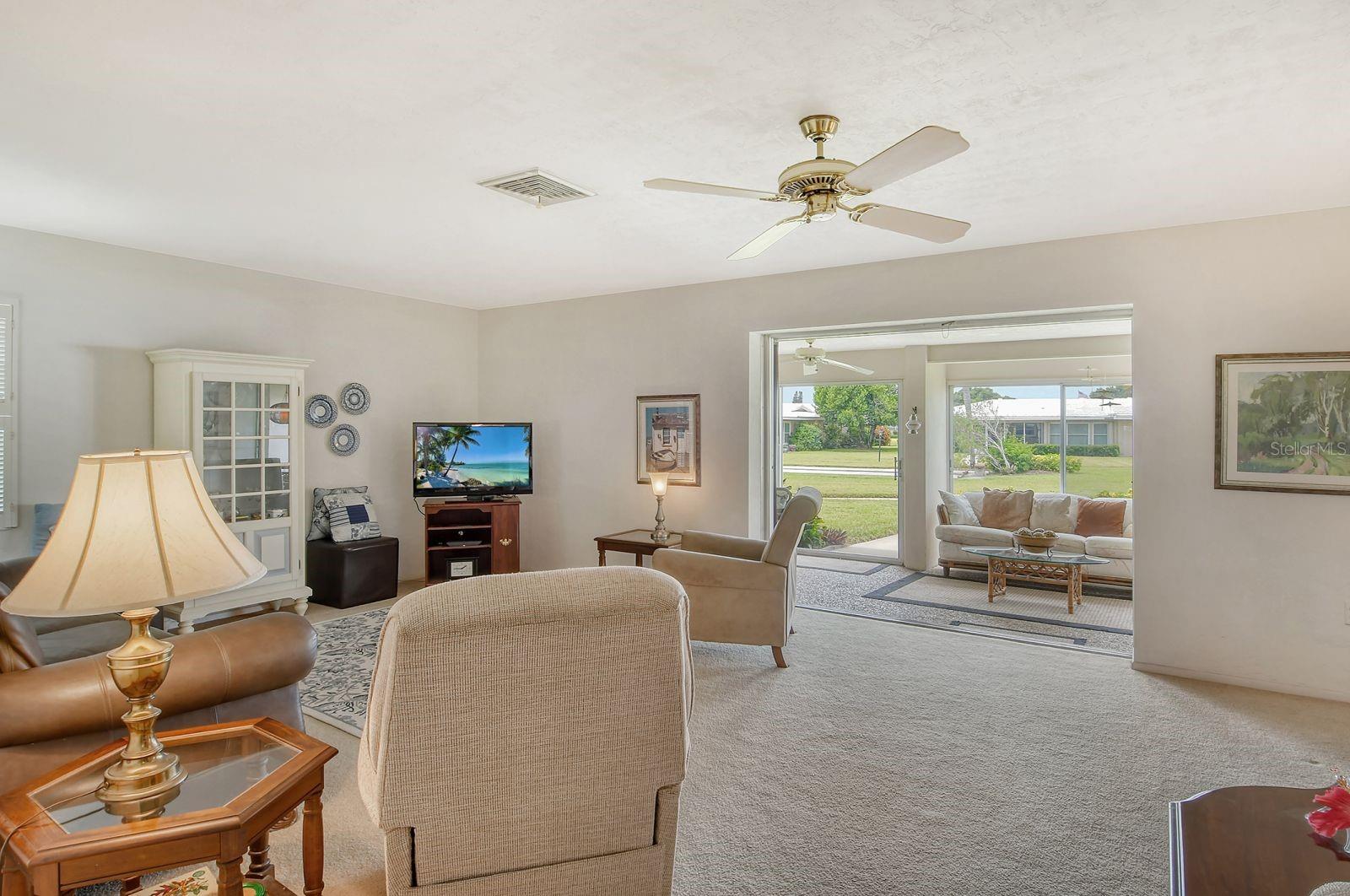 3267 SUFFOLK LN #519