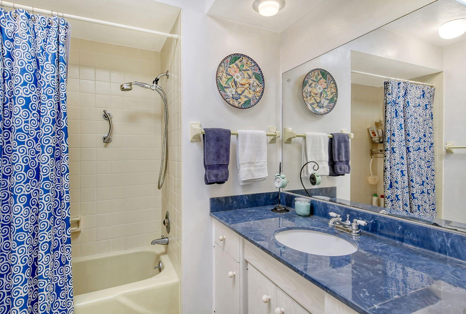 3267 SUFFOLK LN #519