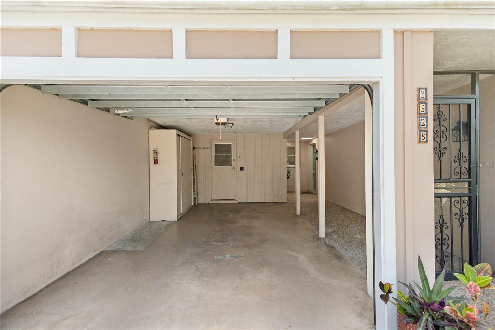 3328 DARTMOUTH LN #1012