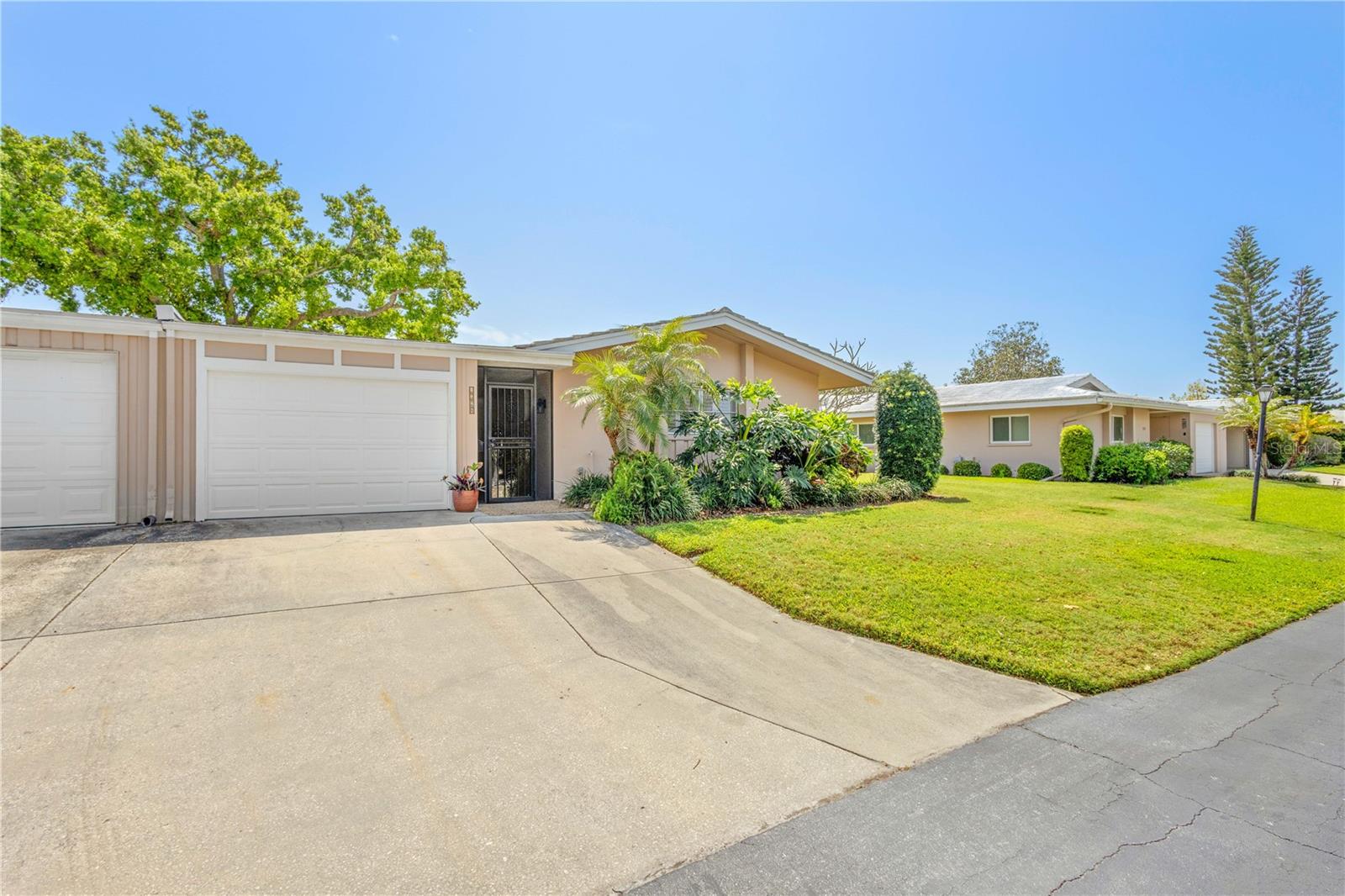 3328 DARTMOUTH LN #1012