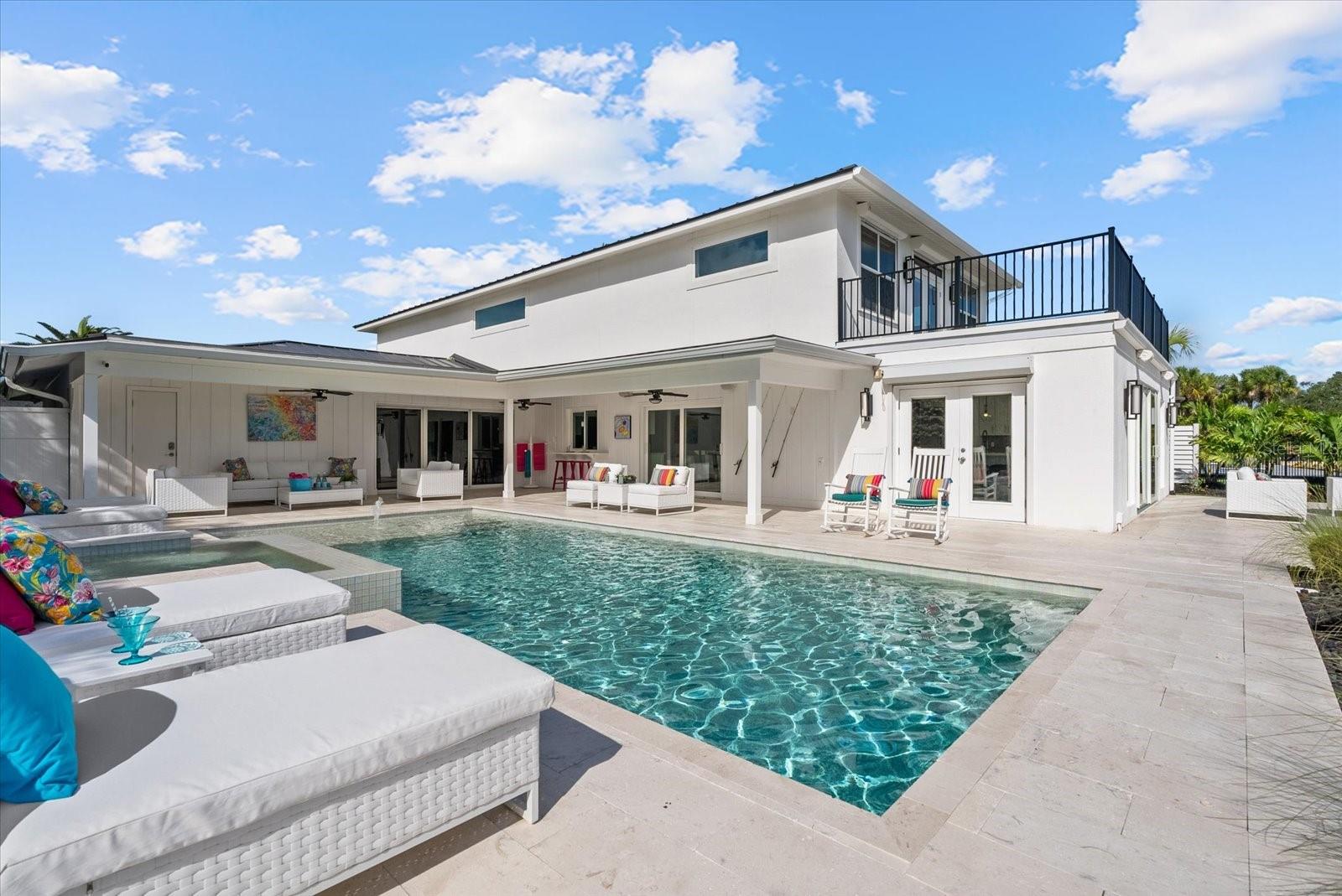 813 IDLEWILD WAY