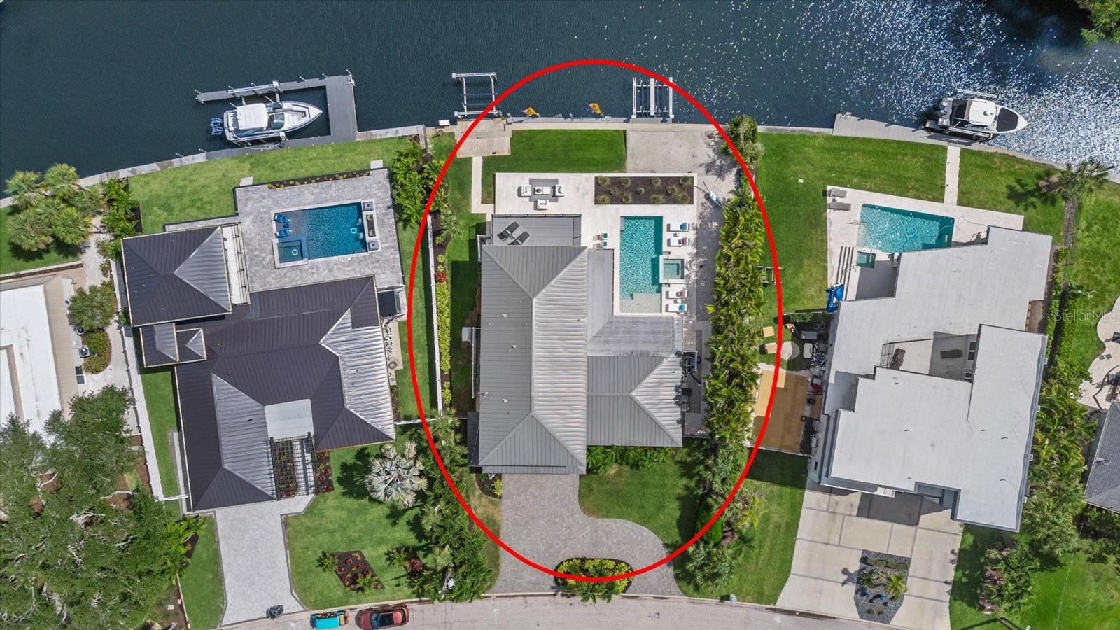 813 IDLEWILD WAY