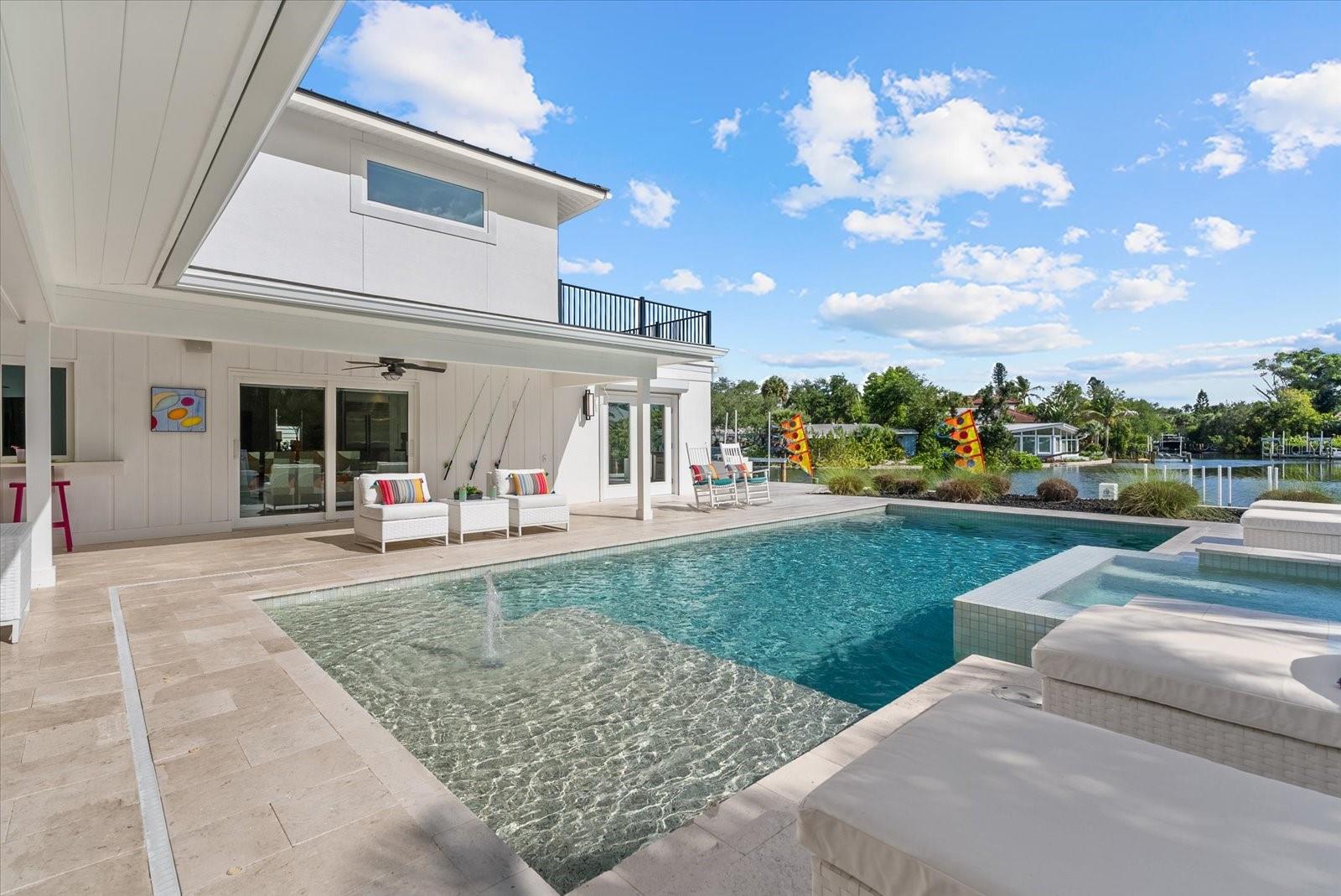 813 IDLEWILD WAY