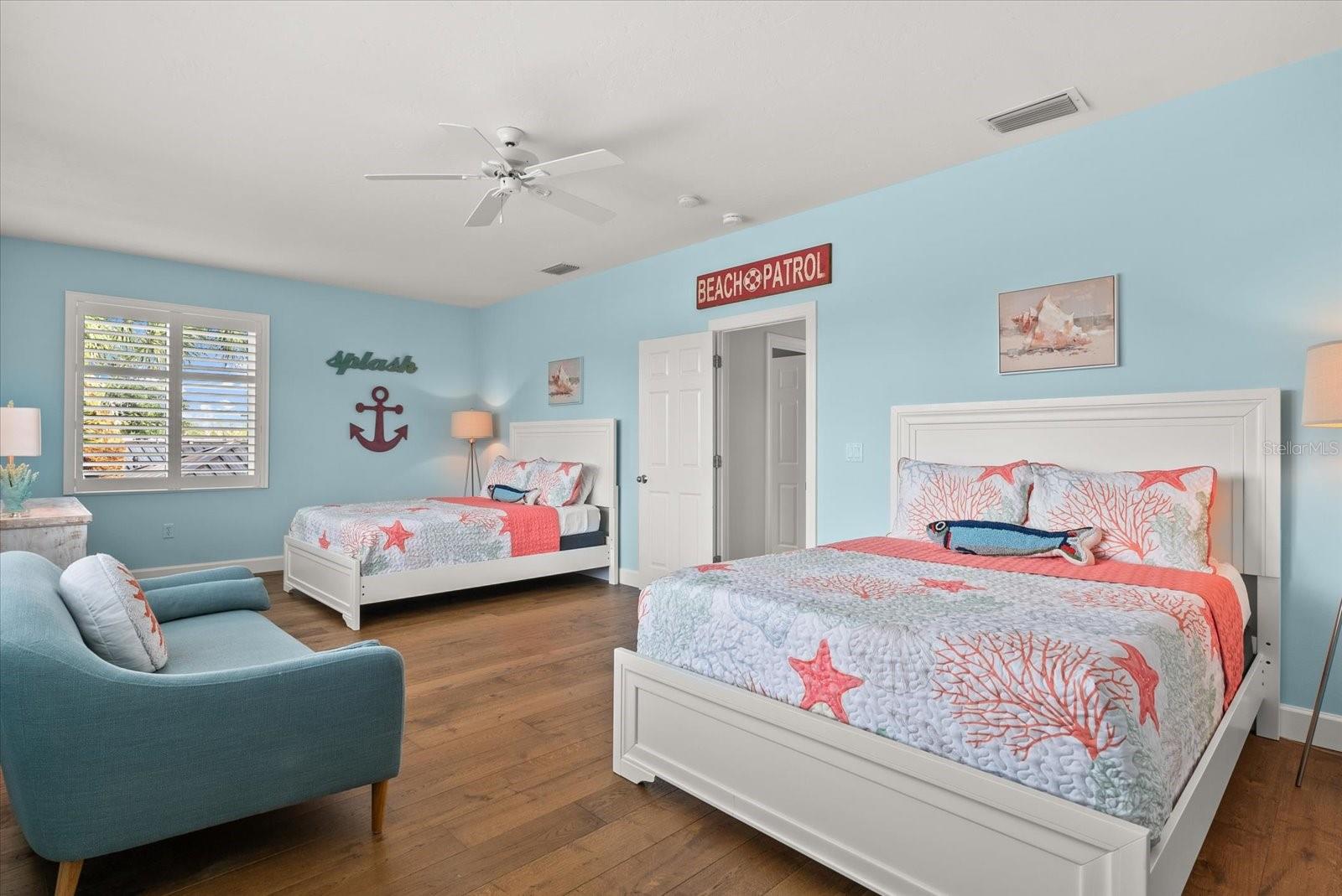 813 IDLEWILD WAY