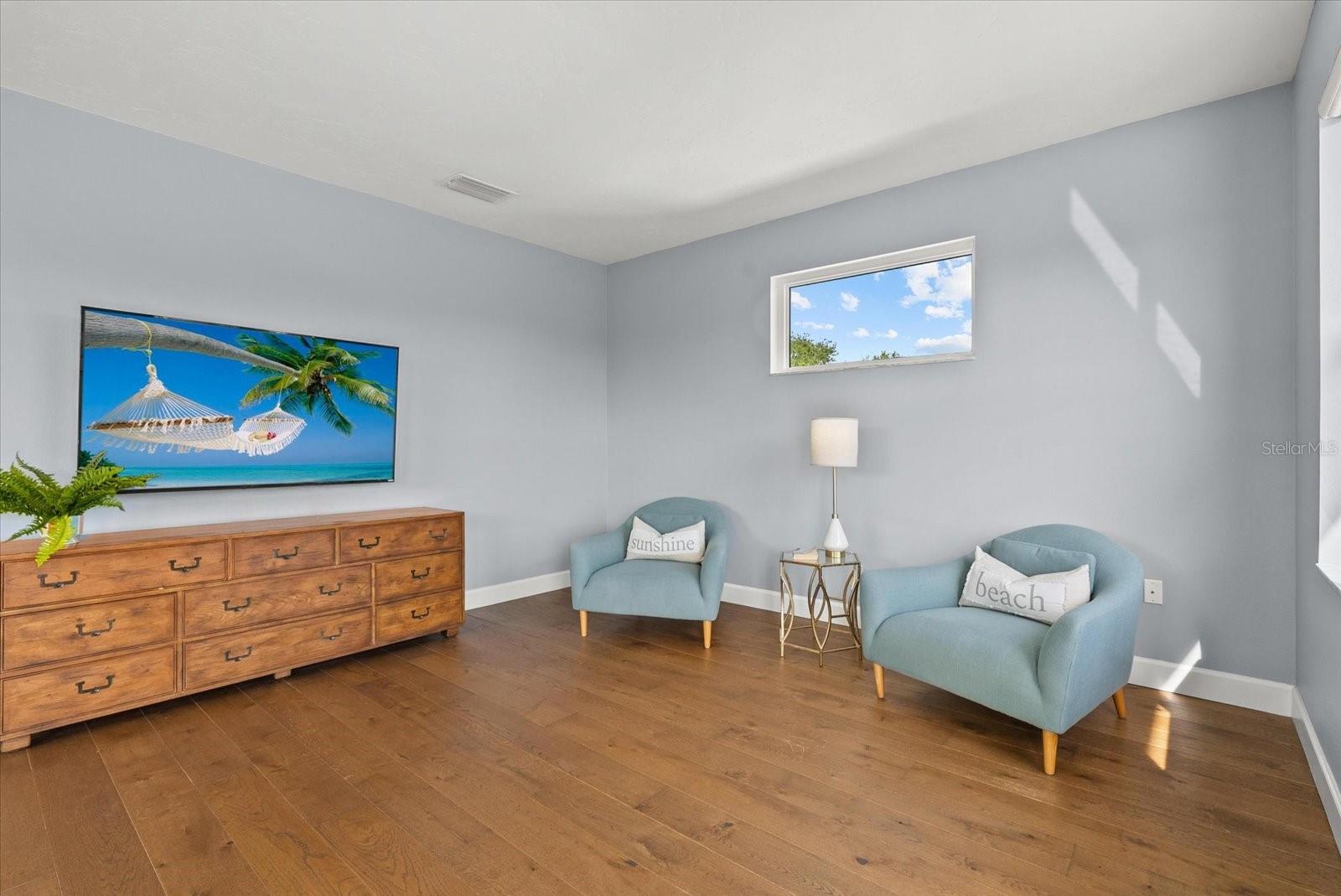 813 IDLEWILD WAY