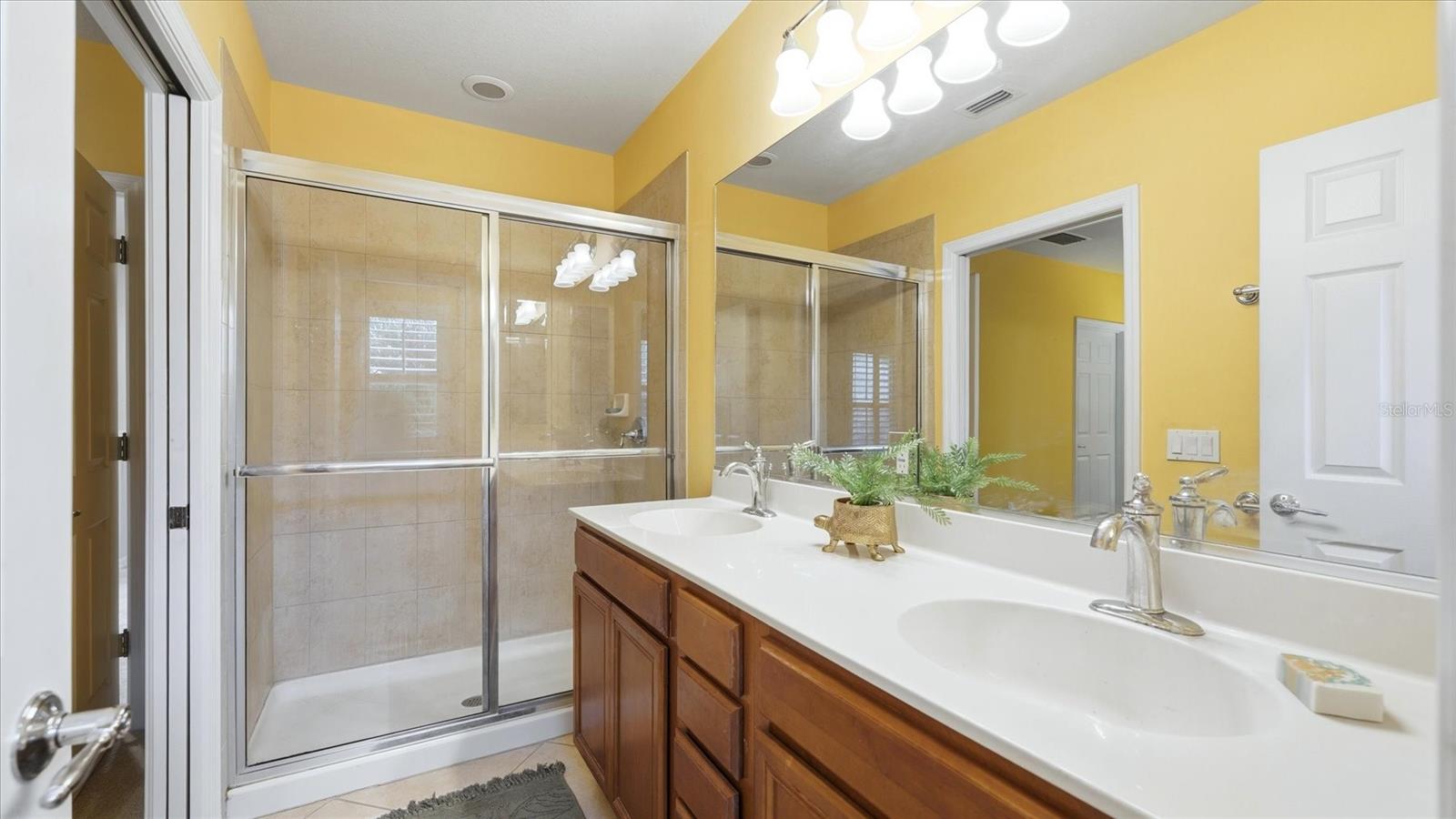 1585 DORGALI DR