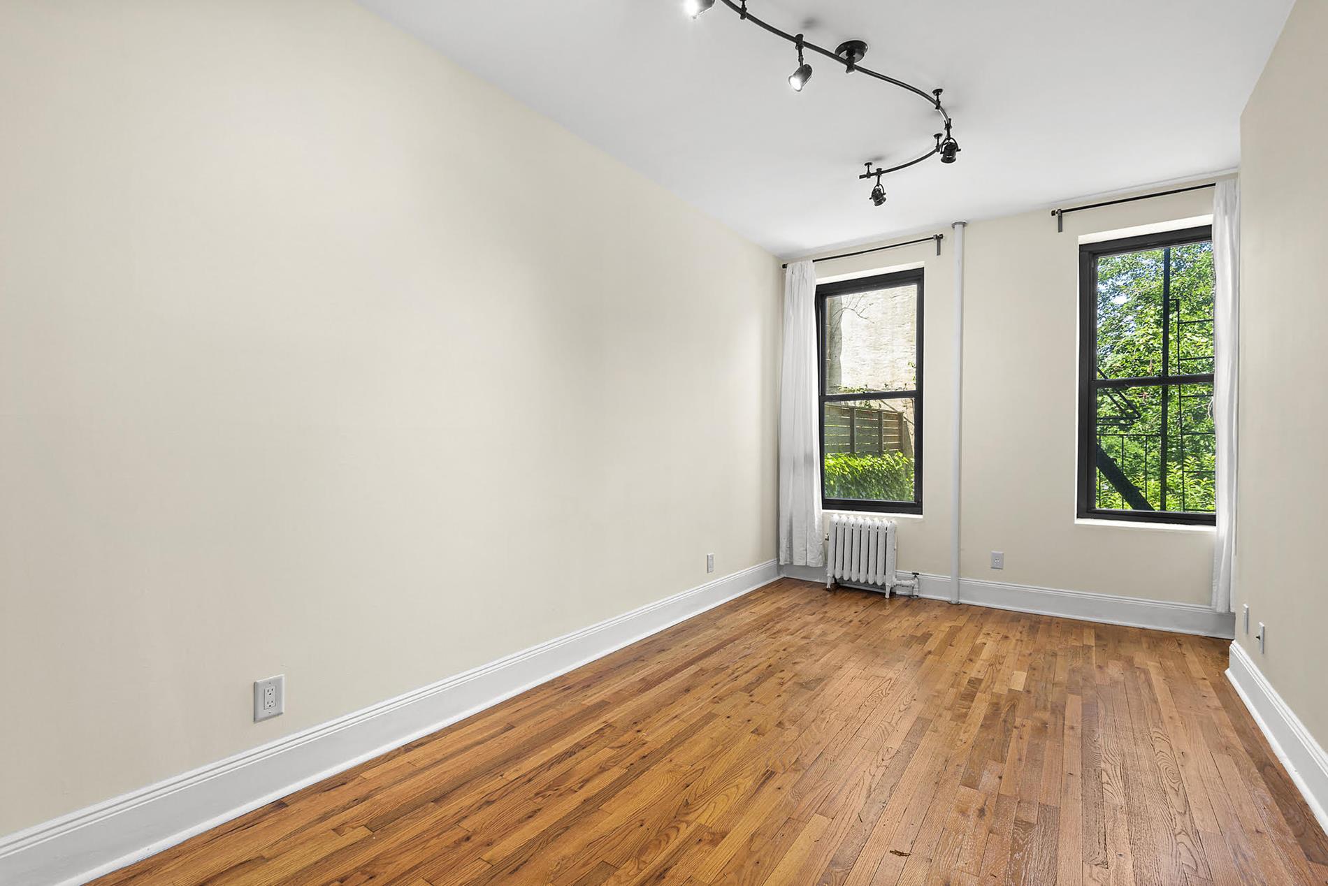 182 5th Avenue 2-R