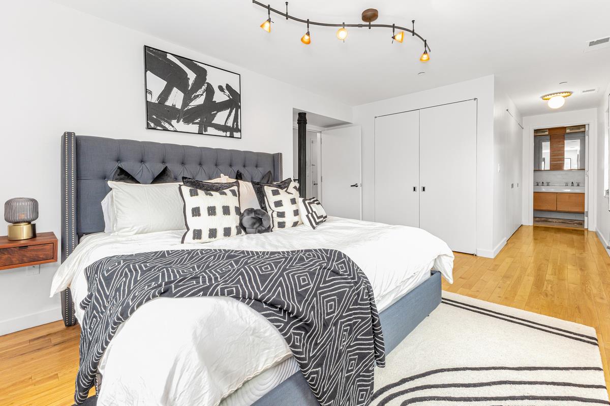 364 Manhattan Avenue 1-G East Williamsburg