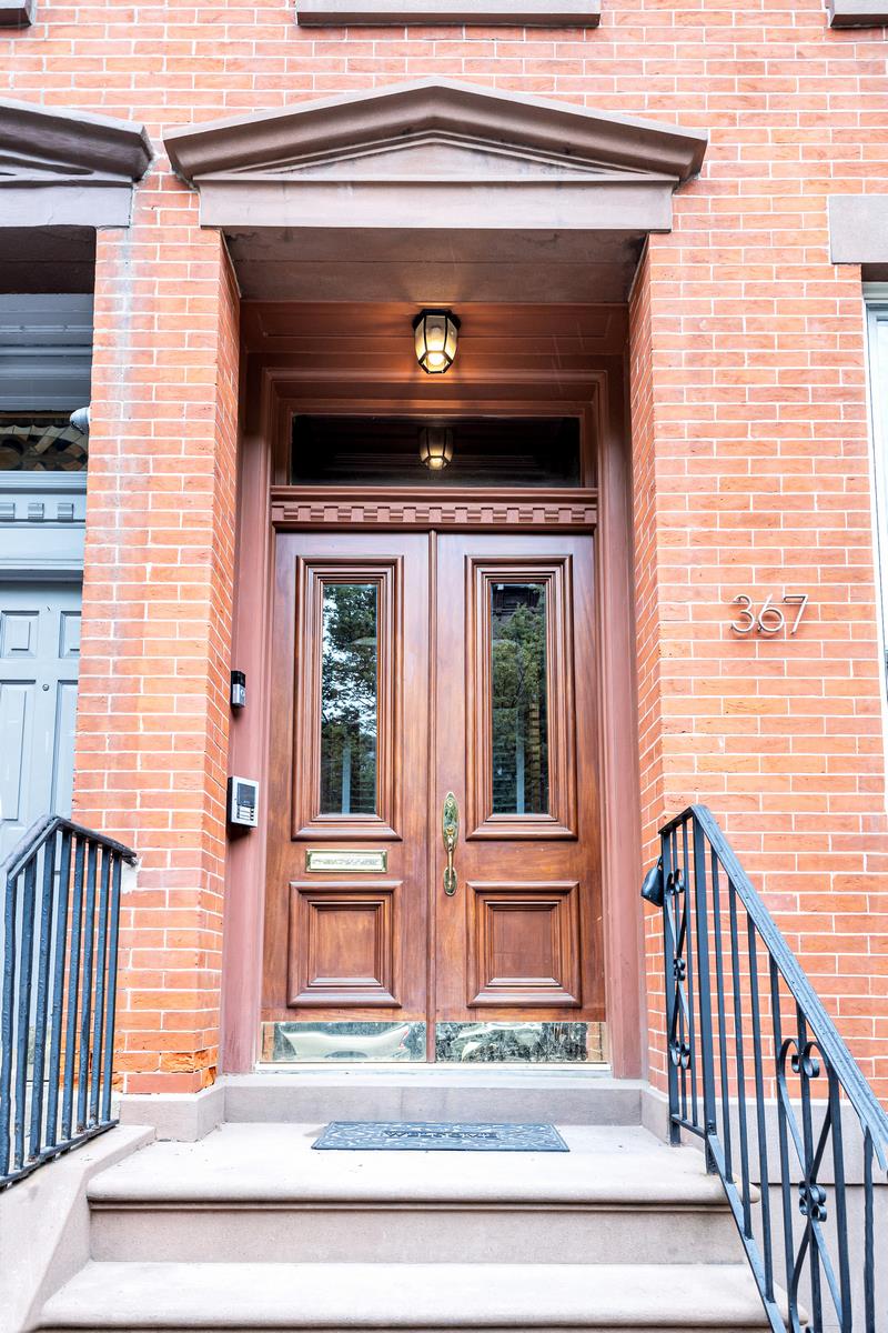 367 Carlton Avenue