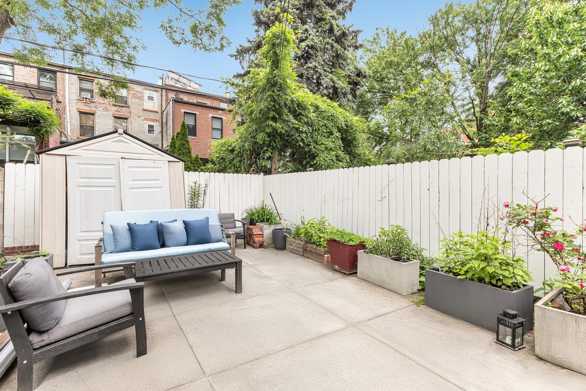 367 Carlton Avenue