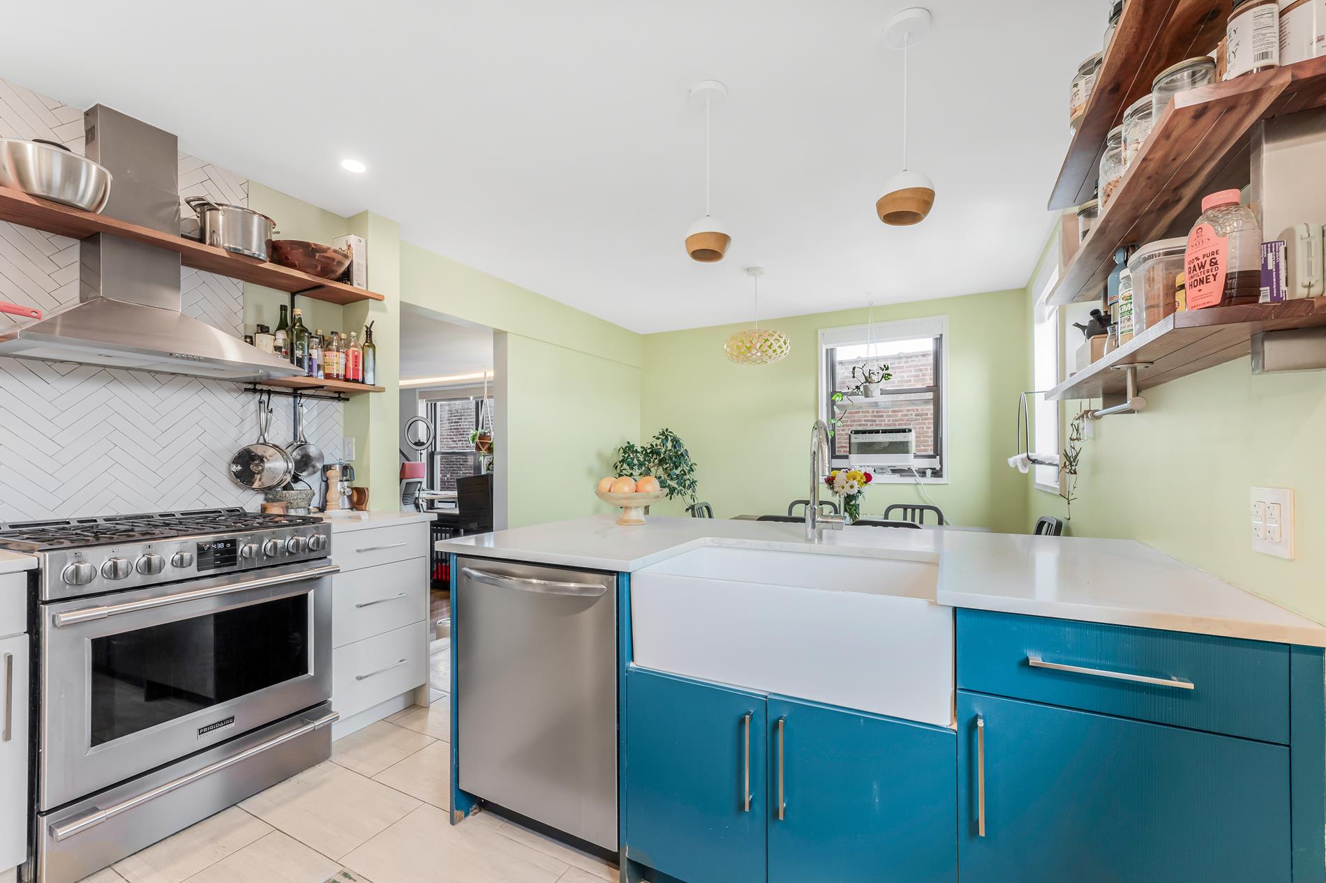 425 E 26th Street 5B