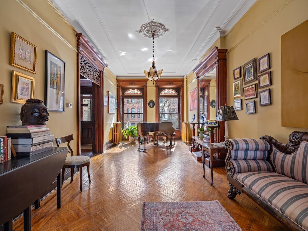 291 Sterling Place