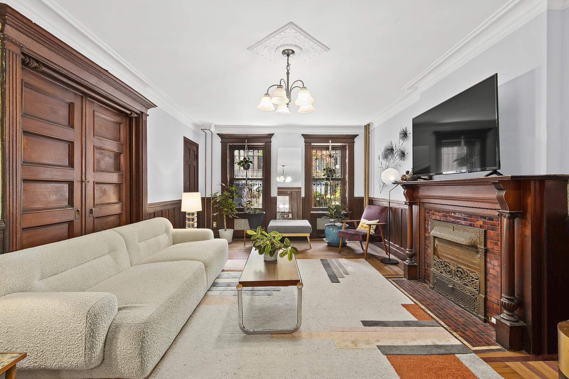 291 Sterling Place